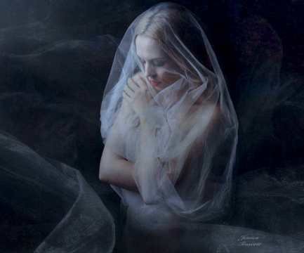 shroudedbyfaephotographydalleqcfullview